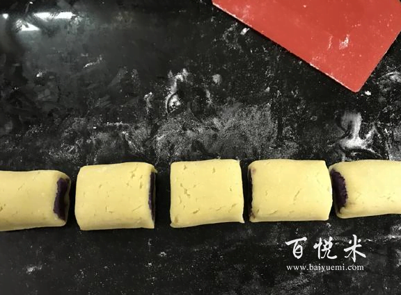 烘焙新手都能做的小甜点，揉一揉就好，酥松香甜，一口一个好过瘾